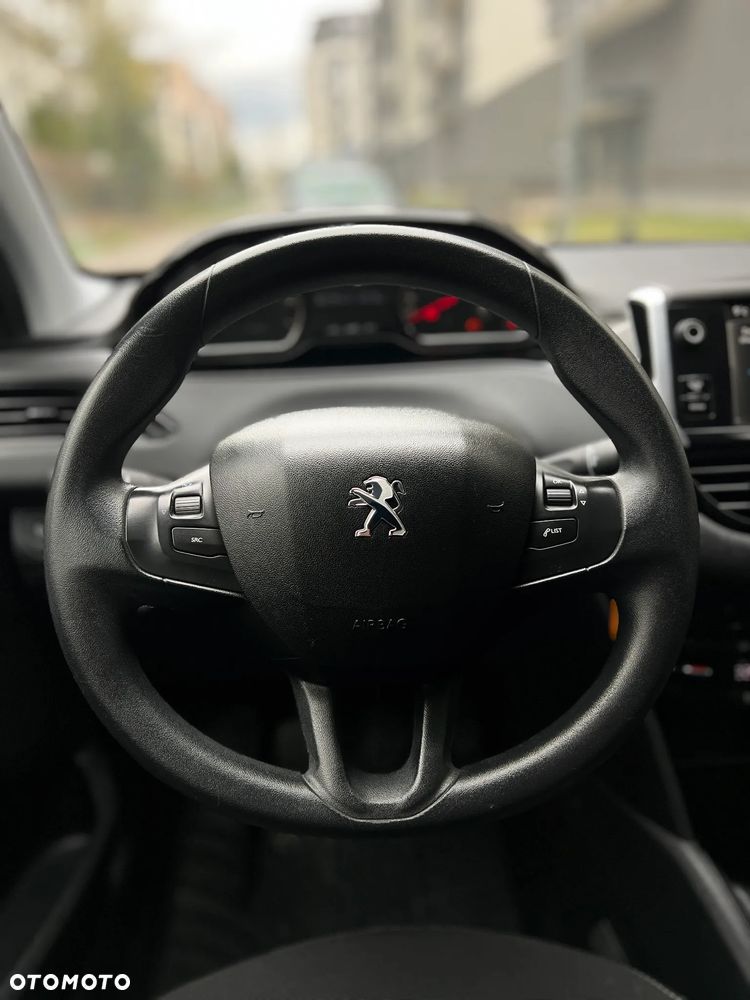 Peugeot 208 - 27