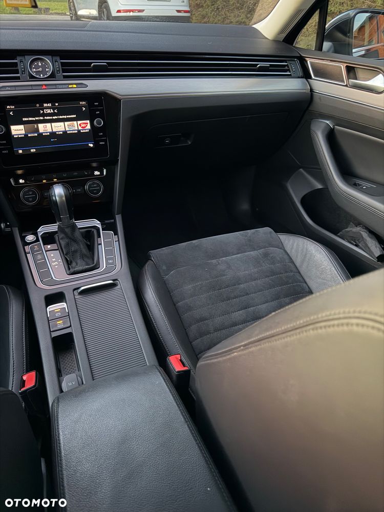 Volkswagen Passat 2.0 TDI SCR Highline DSG - 16