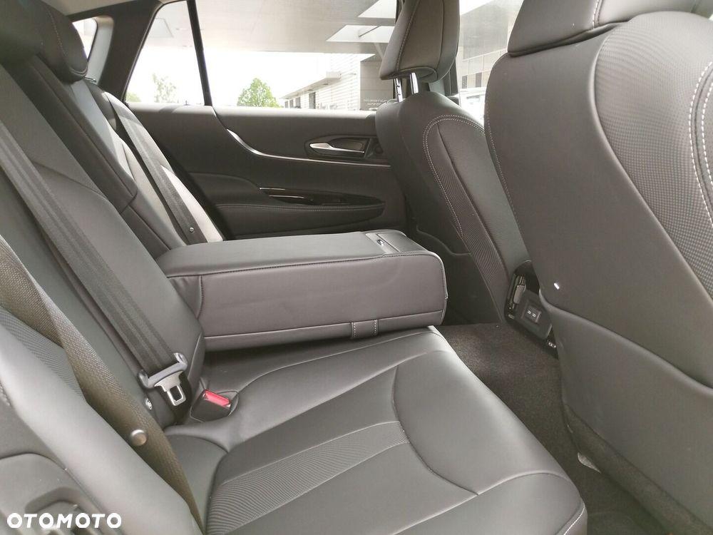 Toyota Mirai - 10