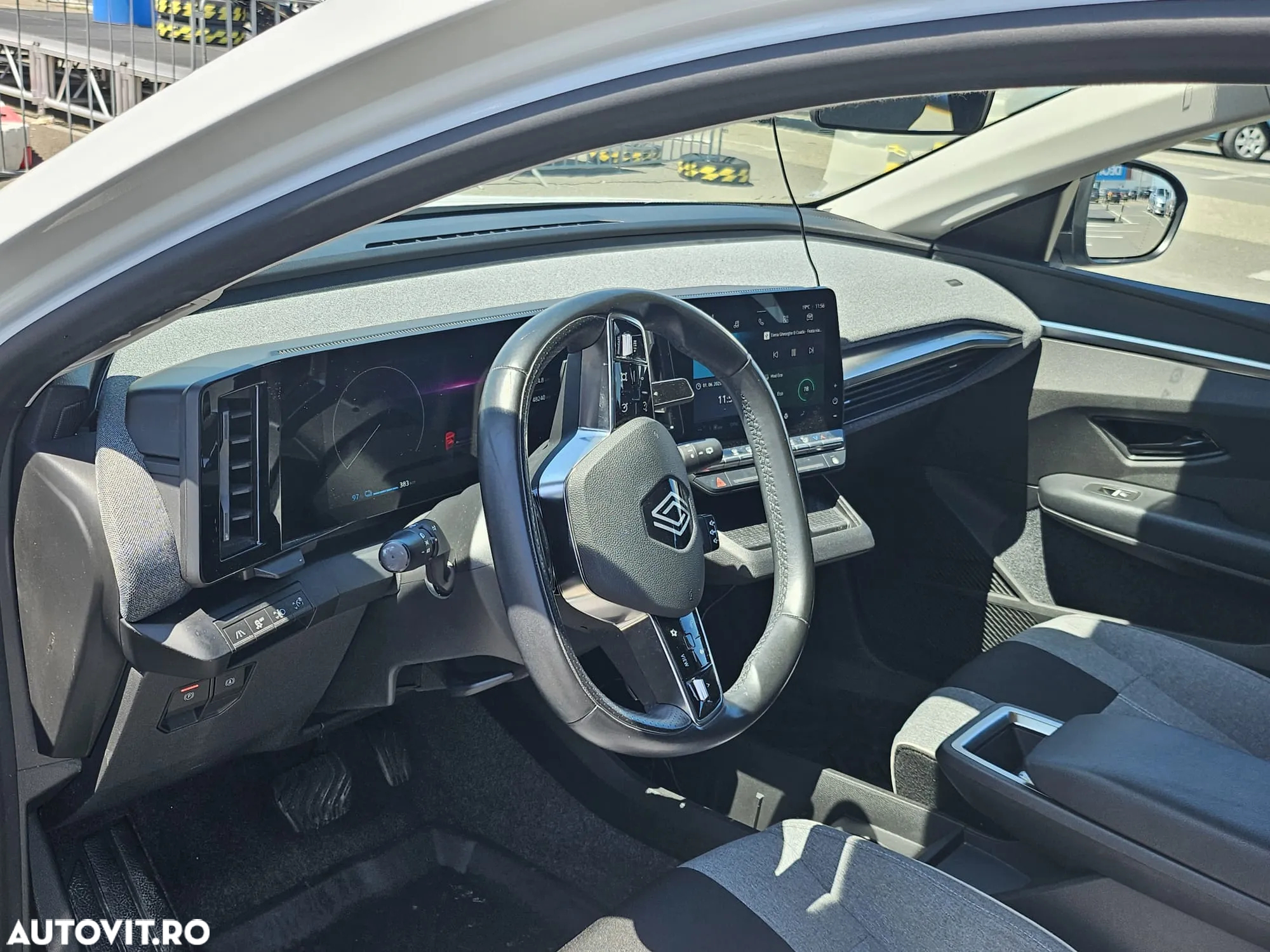 Renault Megane E-TECH EV60 super charge equilibre - 5
