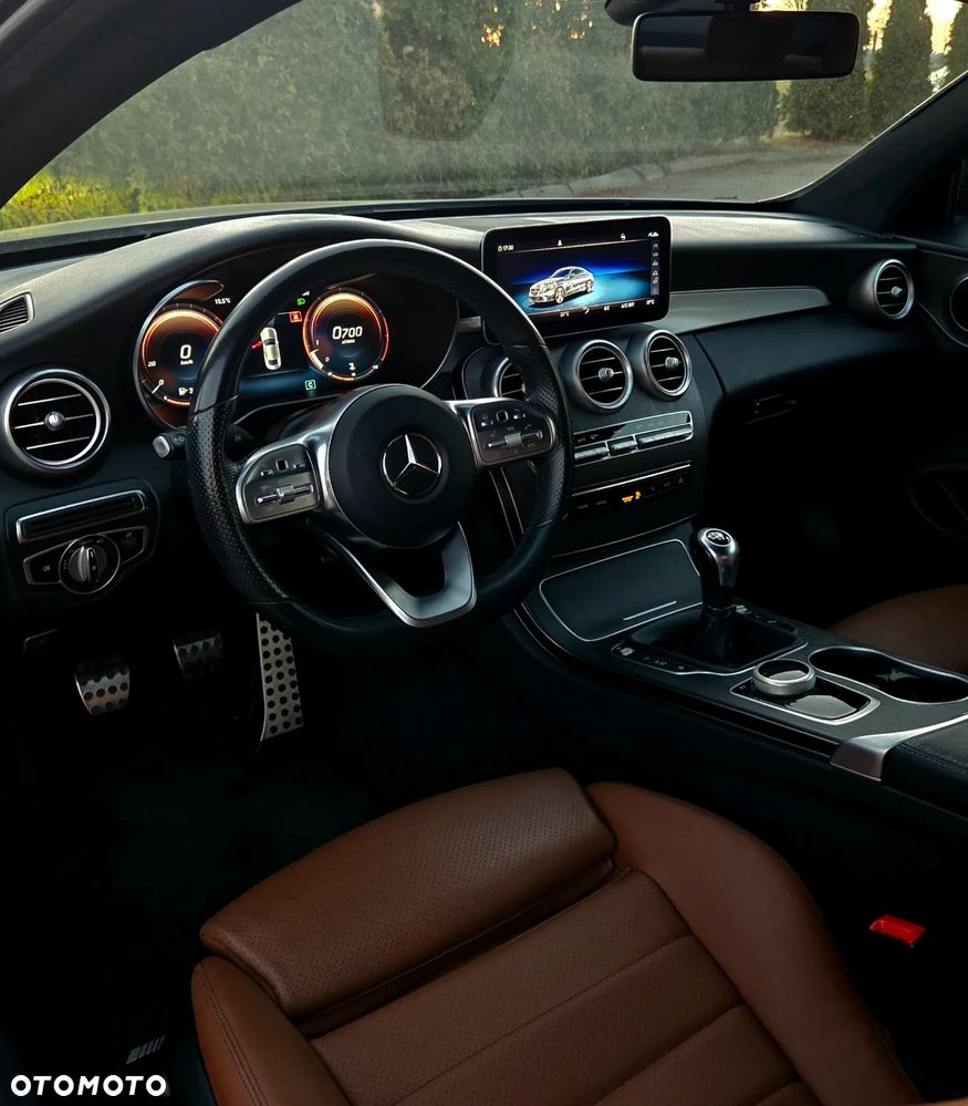 Mercedes-Benz Klasa C 180 AMG Line - 11