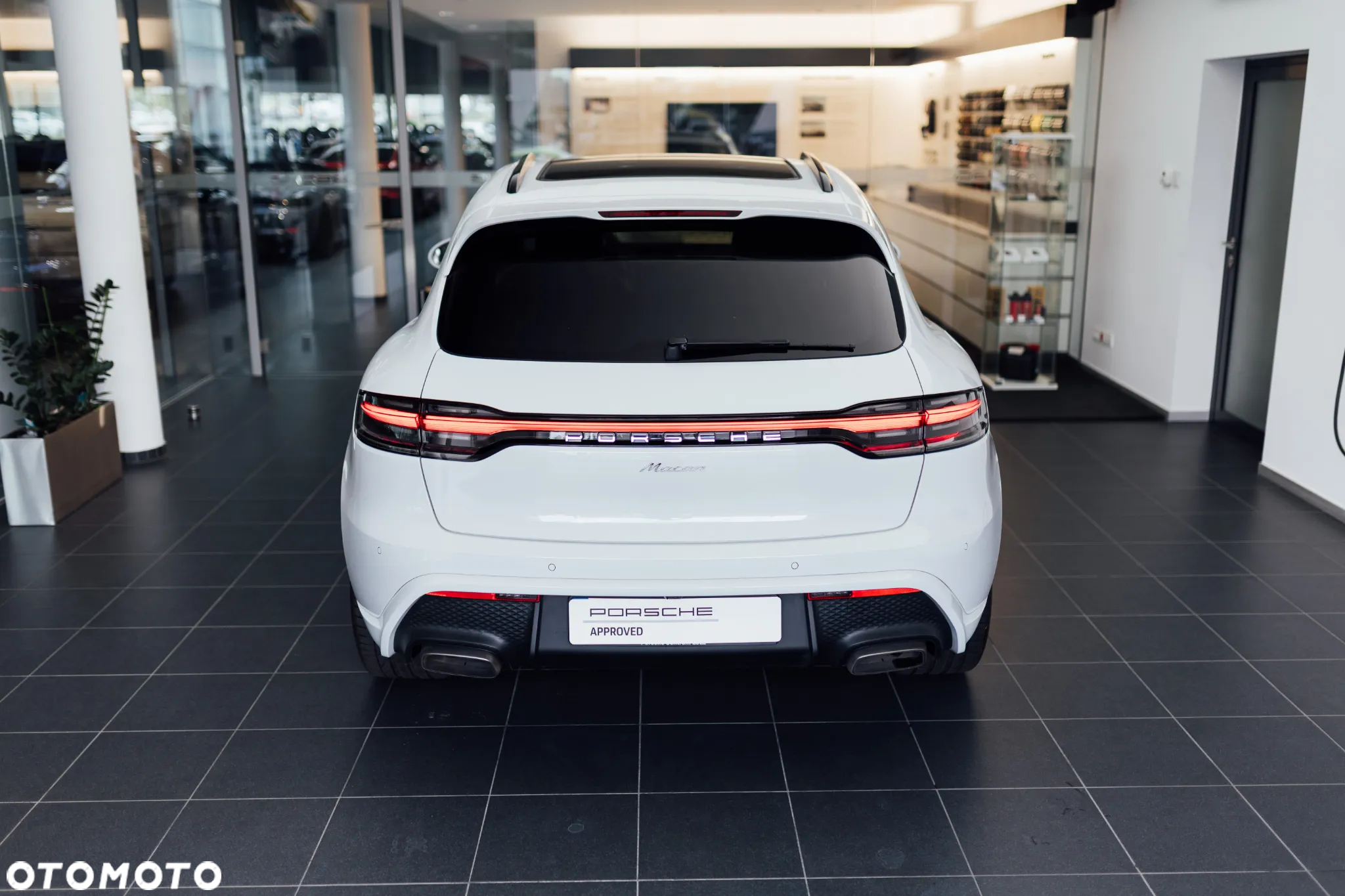 Porsche Macan Standard - 11