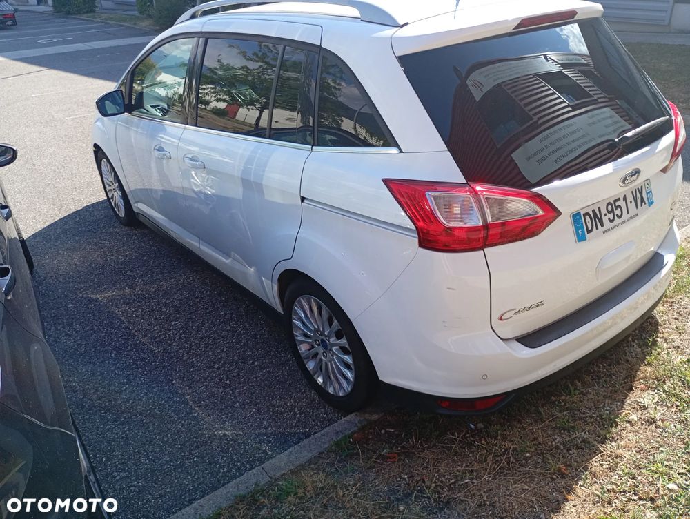 Ford Grand C-MAX - 16