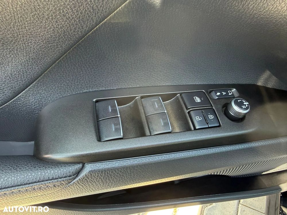 Toyota Camry 2.5 Dynamic - 10