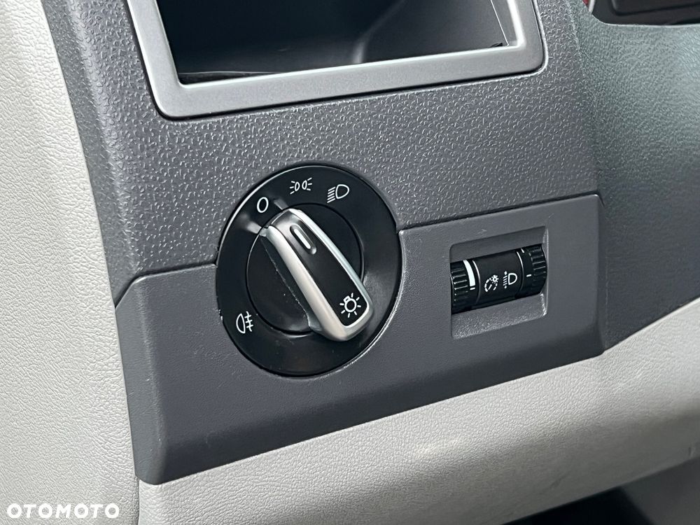 Volkswagen Caravelle L1 Comfortline - 17