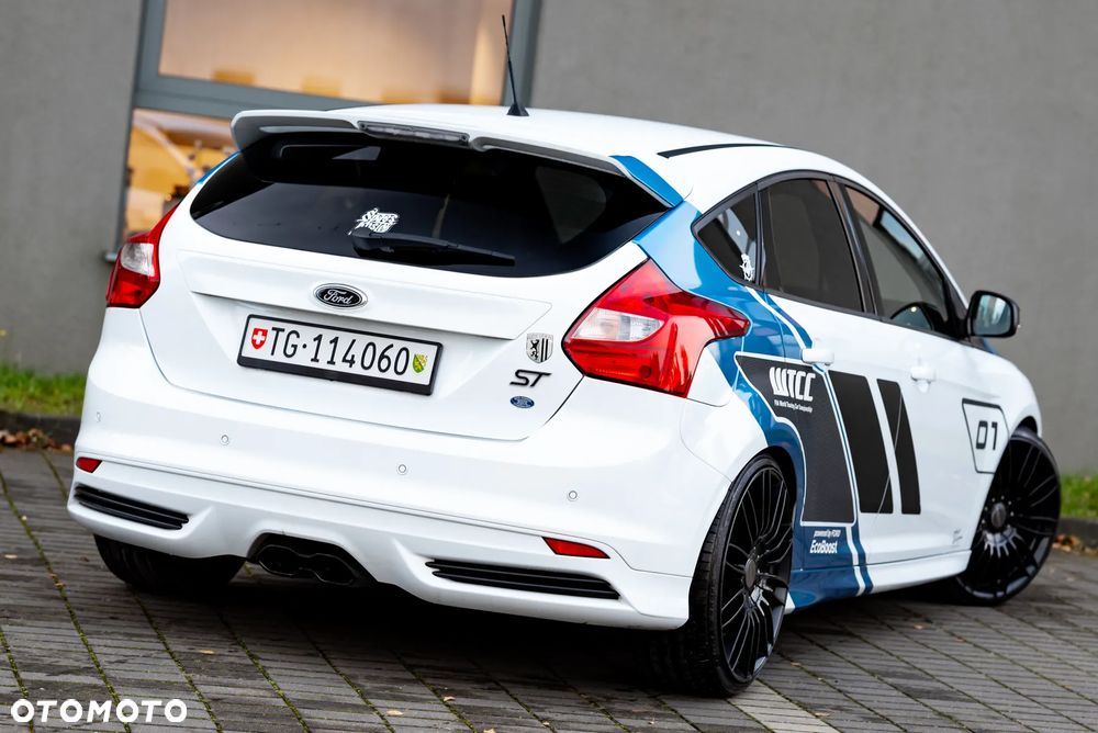 Ford Focus ST2 - 9