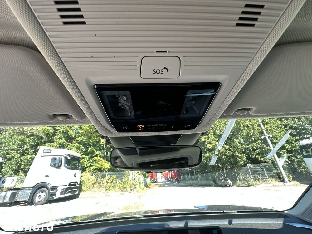 Volkswagen T-Roc 1.5 eTSI Life DSG - 20