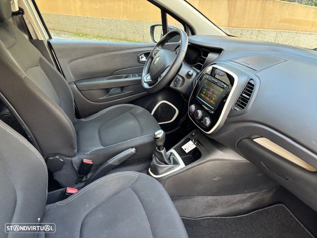 Renault Captur 0.9 TCE Exclusive - 37