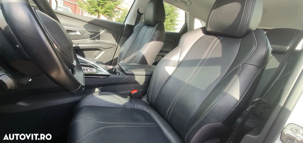 Peugeot 3008 PureTech 130 Stop & Start GPF EAT8 Active Business-Paket - 31