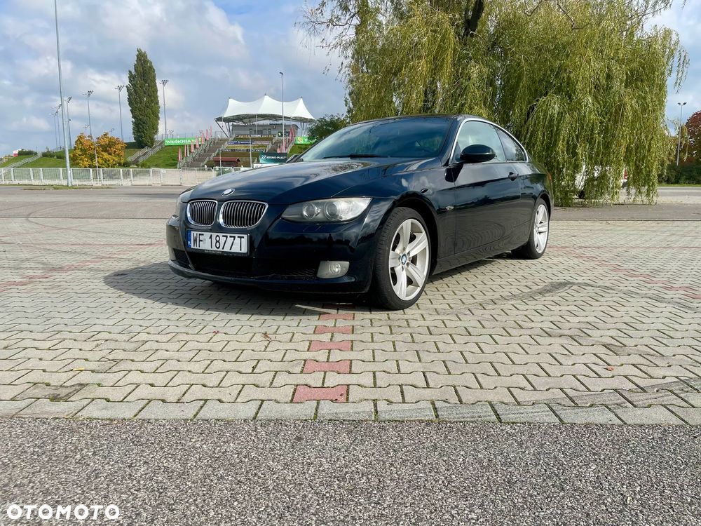 BMW Seria 3 325i - 1