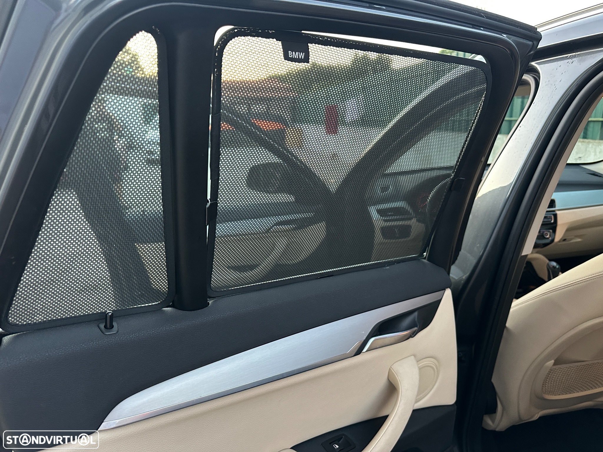 BMW X1 16 d sDrive Pack M - 17