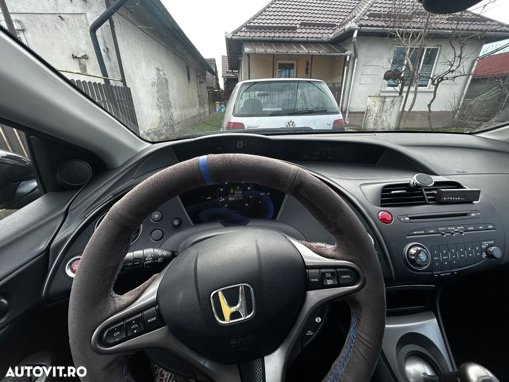 Honda Civic 1.8 SOHC i-VTEC MT GT - 16