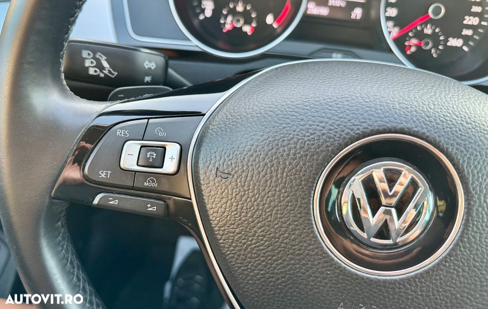 Volkswagen Passat 2.0 TDI DSG Comfortline - 17