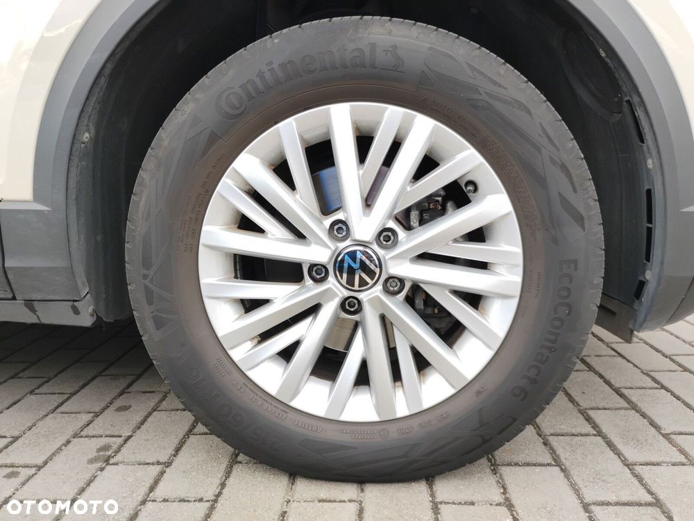 Volkswagen T-Roc - 12