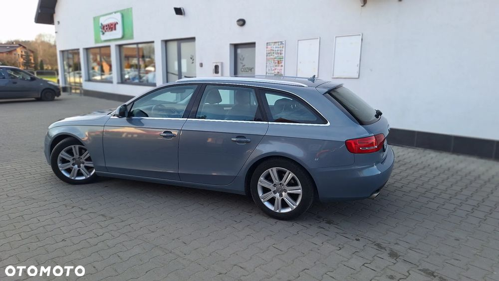 Audi A4 Avant 3.0 TDI DPF quattro Ambiente - 4
