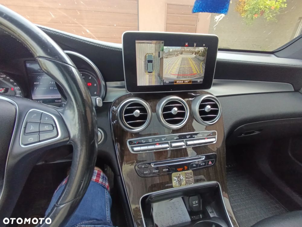 Mercedes-Benz GLC - 15