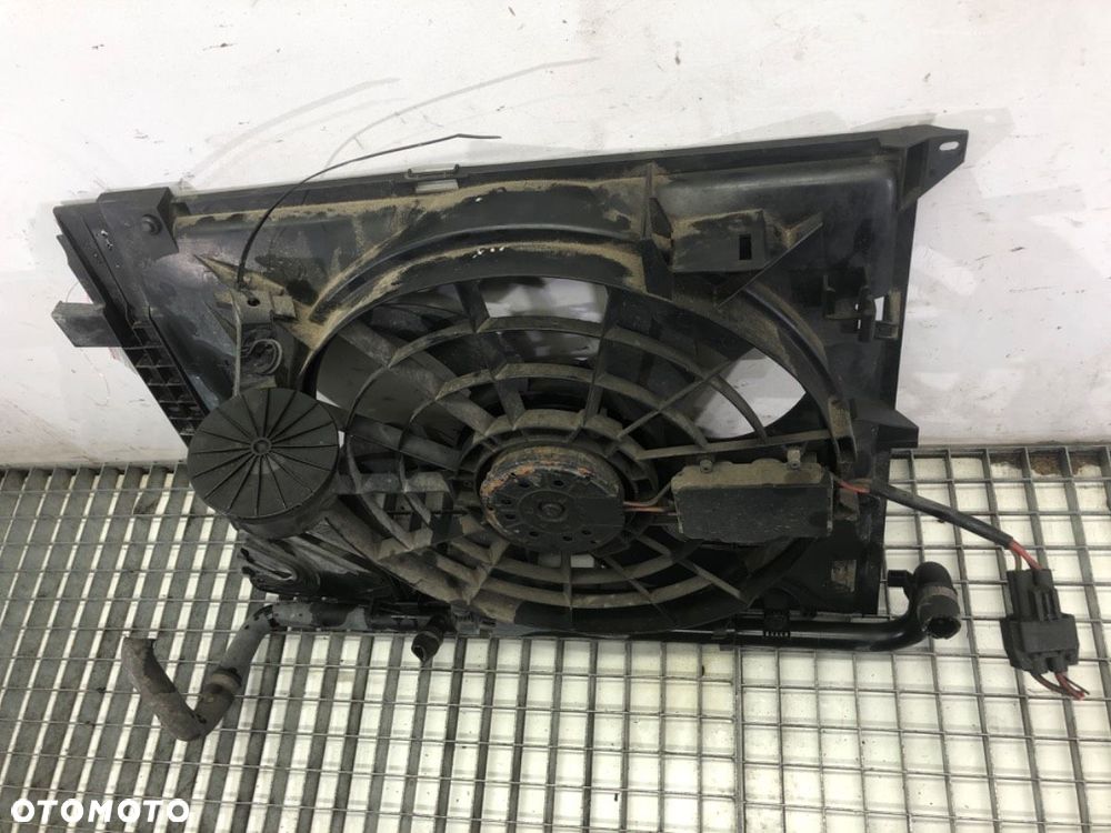 WENTYLATOR CHŁODNICY - 149.00 PLN - BMW 3 (E46) 1997 - 2005 316 i 85 kW [115 KM] benzyna 2002 - - 3