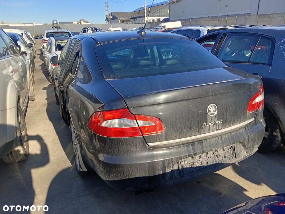 Zderzak (Błotniki, Lampy, Drzwi, Maska, Kierownica, Fotele) Skoda Superb 2.0 Diesel 170 Km 2009r - 3