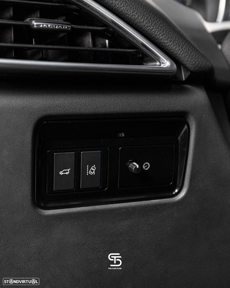 Jaguar F-Pace 20d Aut. Prestige - 28