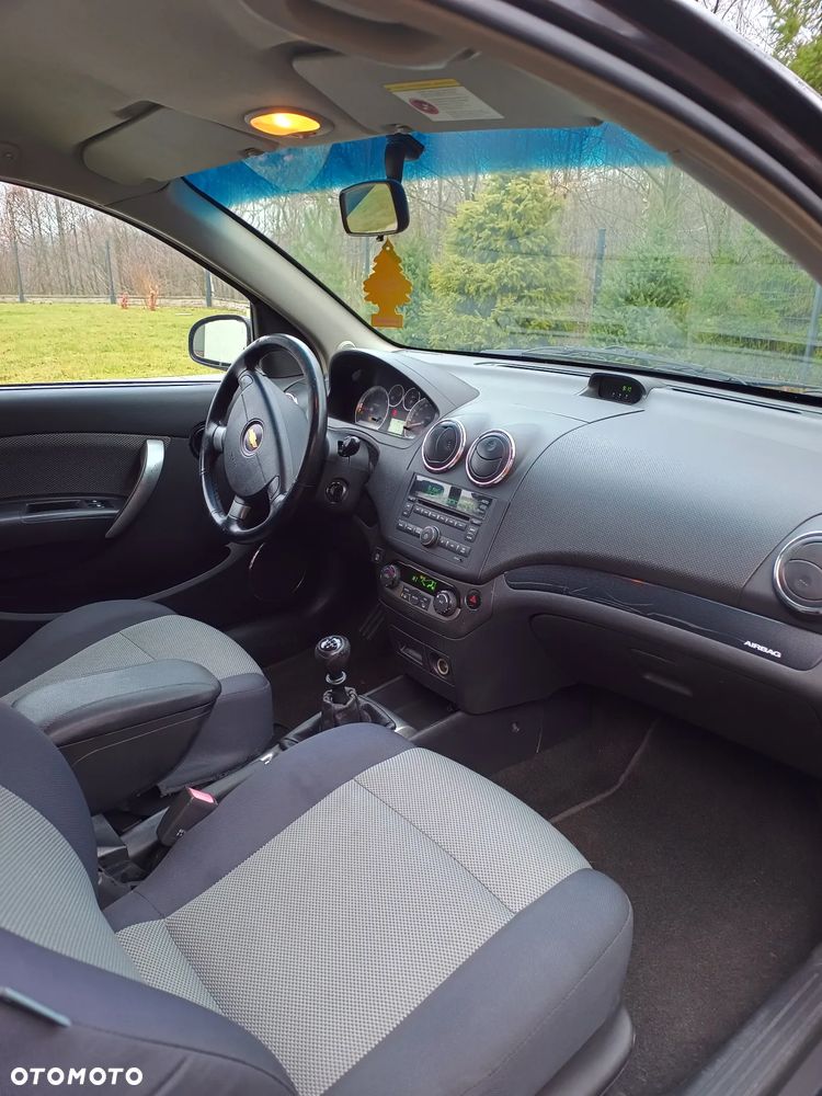Chevrolet Aveo 1.4 16V LS - 9