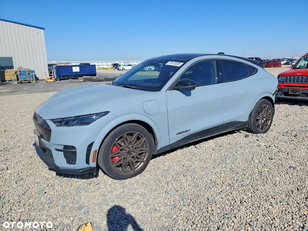 Ford Mustang Mach-E AWD GT - 2