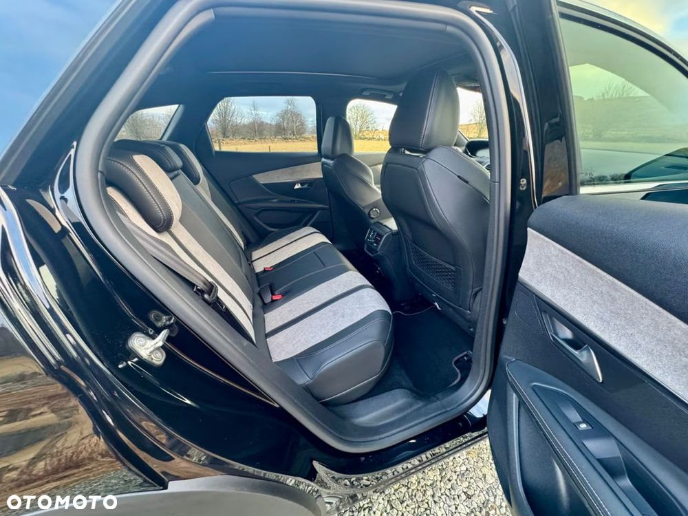 Peugeot 3008 1.6 PureTech HYbrid4 GT Line S&S EAT8 - 36