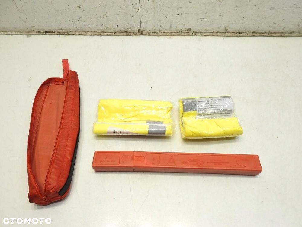 TRÓJKĄT OSTRZEGAWCZY RENAULT CLIO IV - 3
