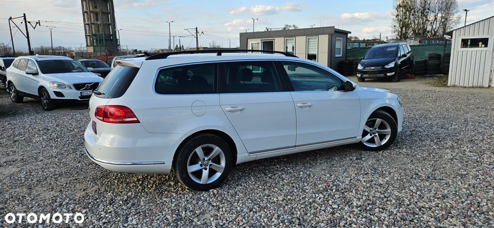 Volkswagen Passat 2.0 TDI Highline - 12