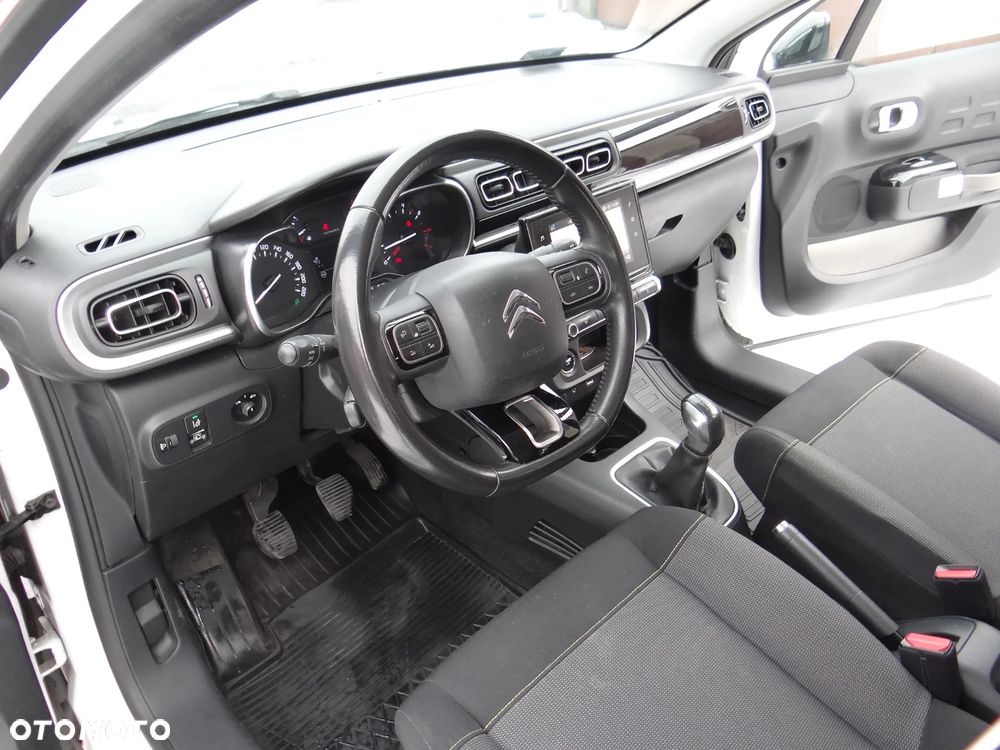 Citroën C3 Pure Tech 82 SHINE - 11