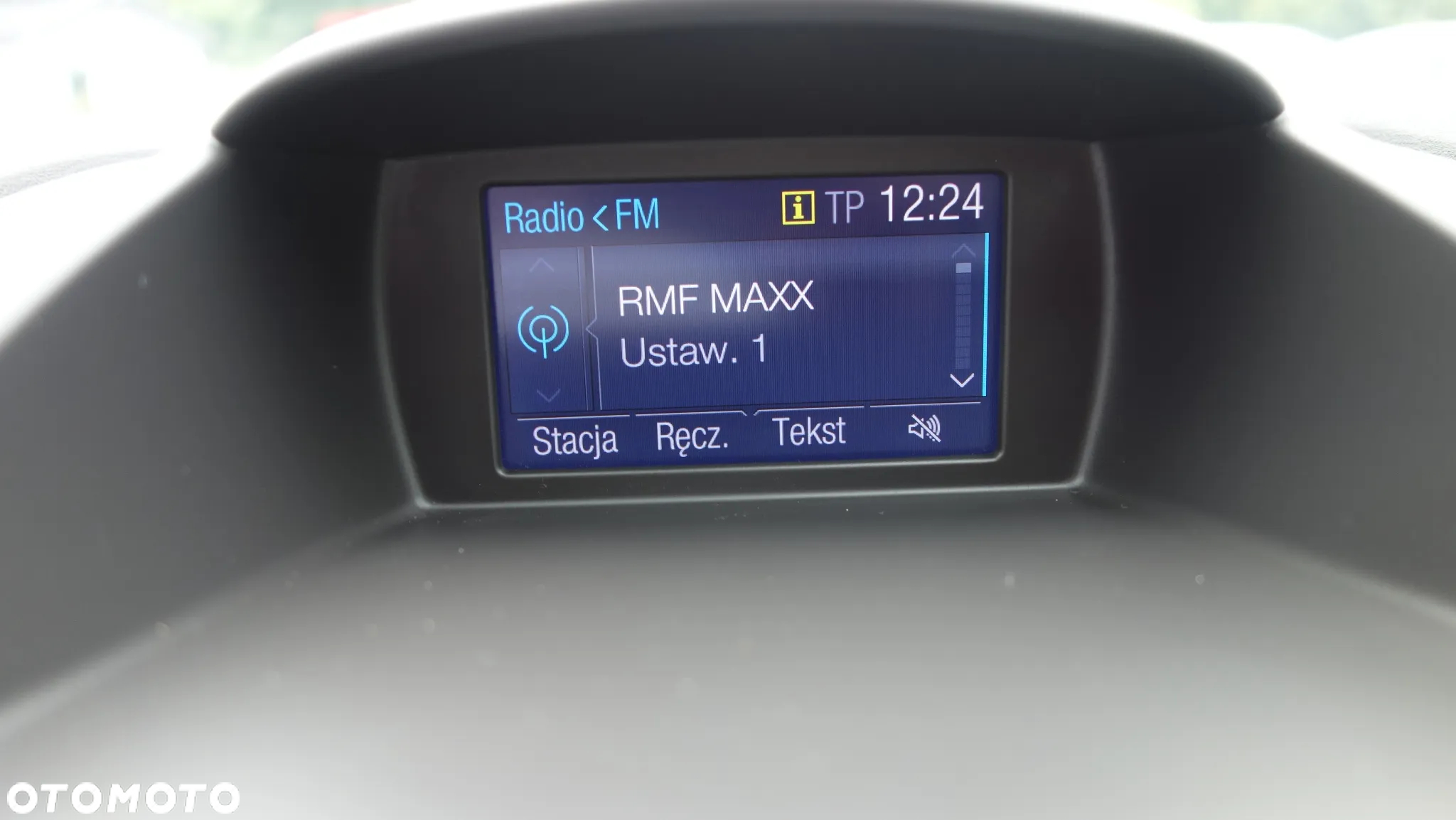 Ford Fiesta 1.0 EcoBoost Titanium - 22