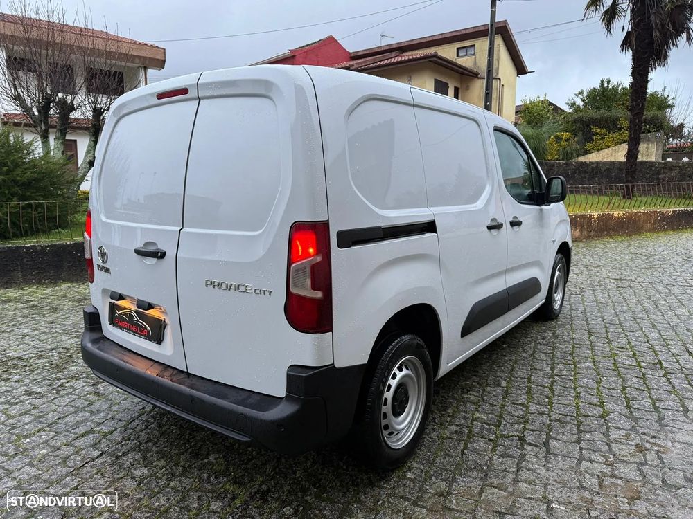 Toyota PROACE CITY 1.5 D COMFORT 102 CV 3 LUG - 8