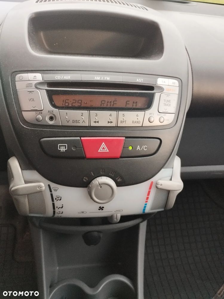 Citroën C1 1.0 CoolTech - 9