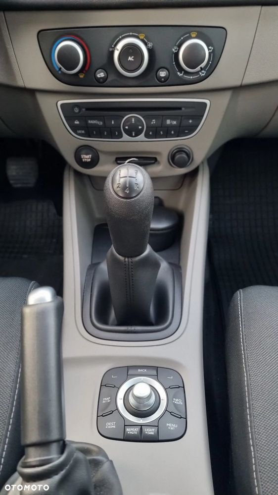 Renault Megane 1.6 16V 100 Authentique - 25