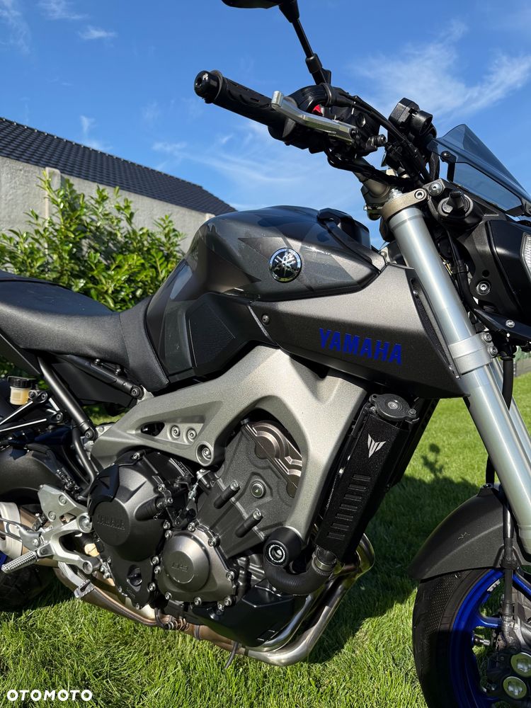 Yamaha MT - 6
