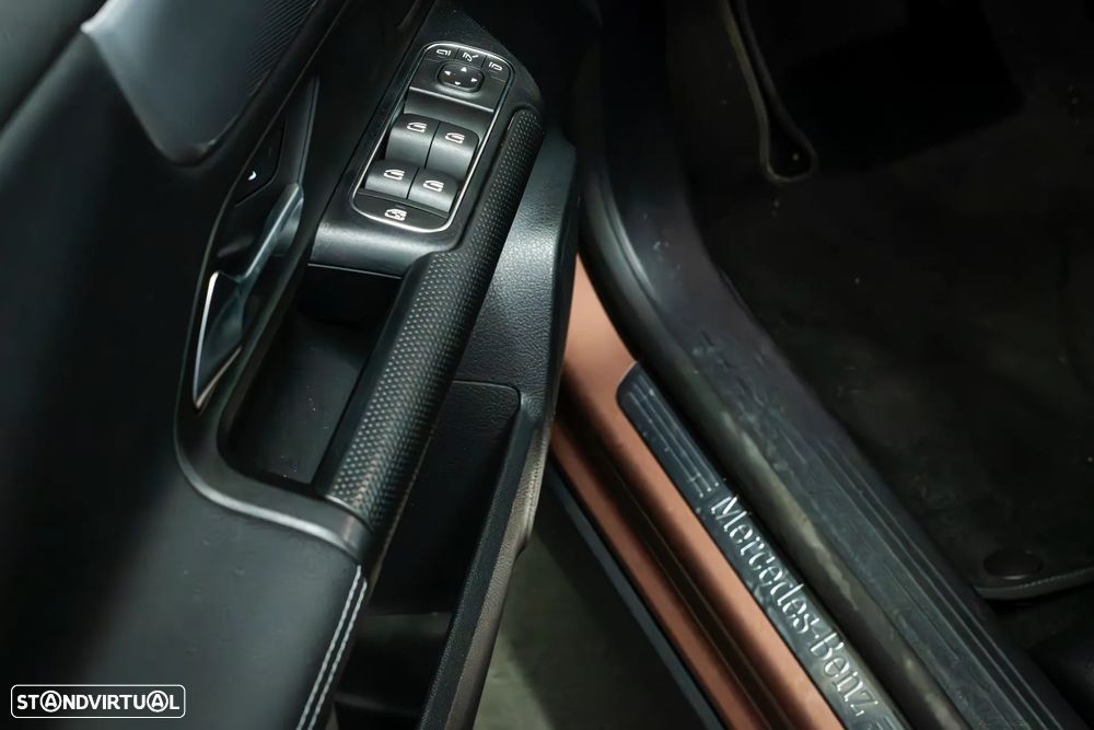 Mercedes-Benz GLA 250 e 8G-DCT Progressive - 24