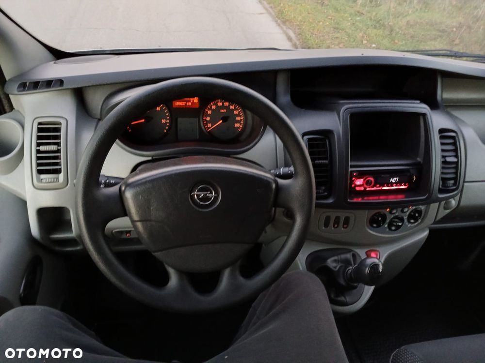 Opel VIVARO - 27