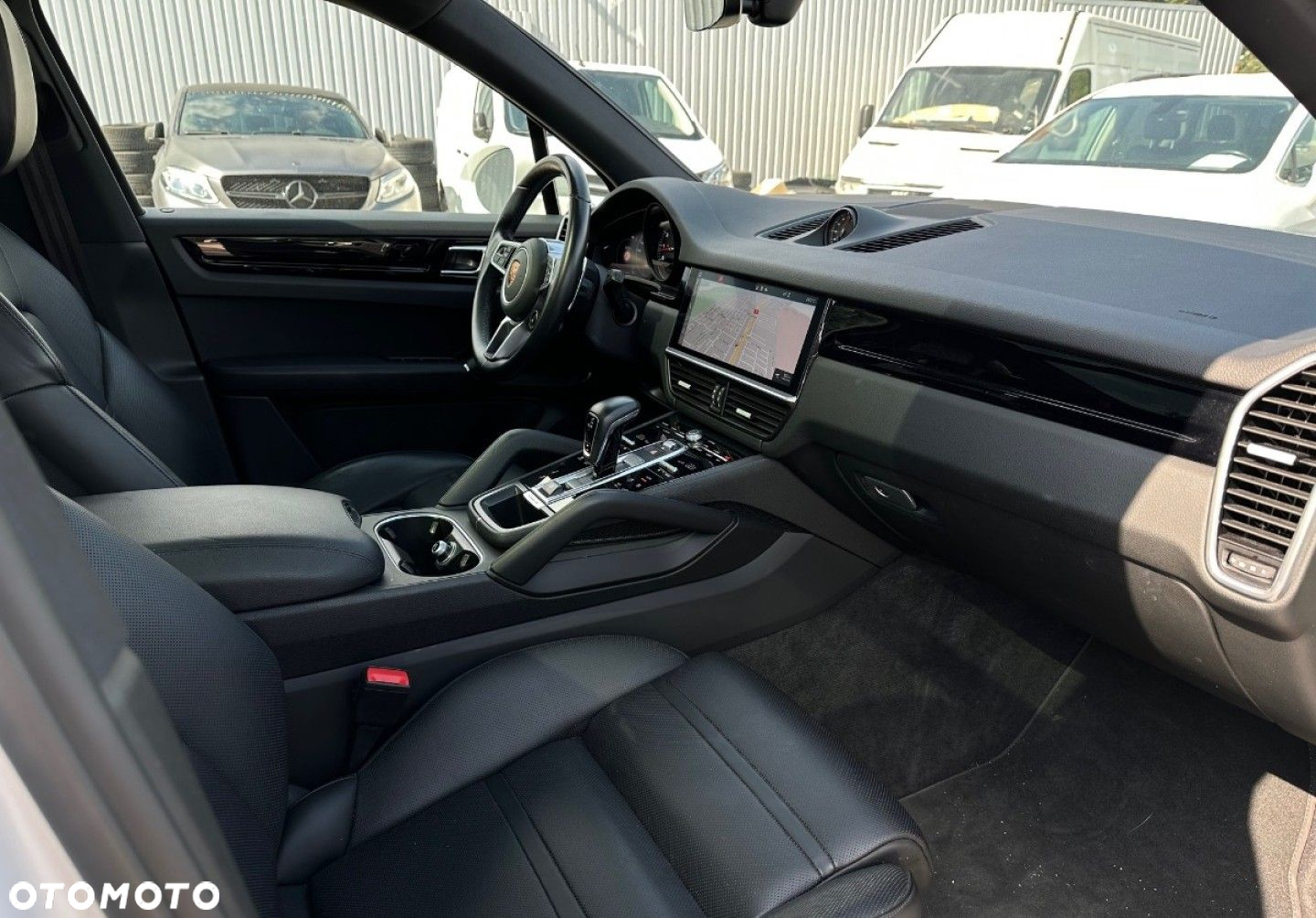 Porsche Cayenne - 20
