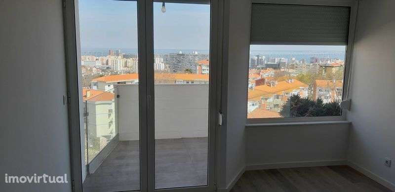 Apartamento T2 | Remodelado | Olivais - Grande imagem: 2/10