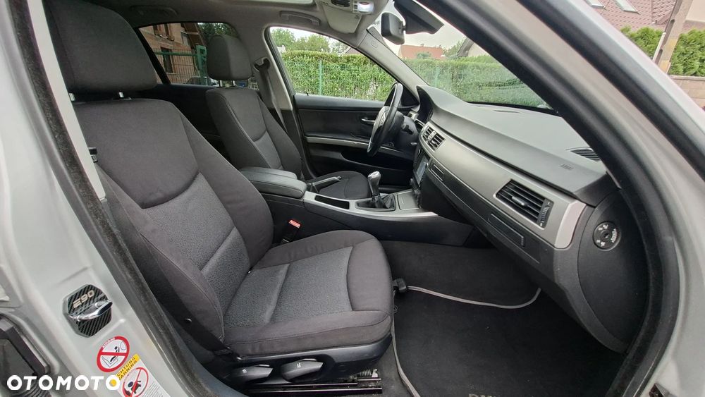 BMW Seria 3 - 16