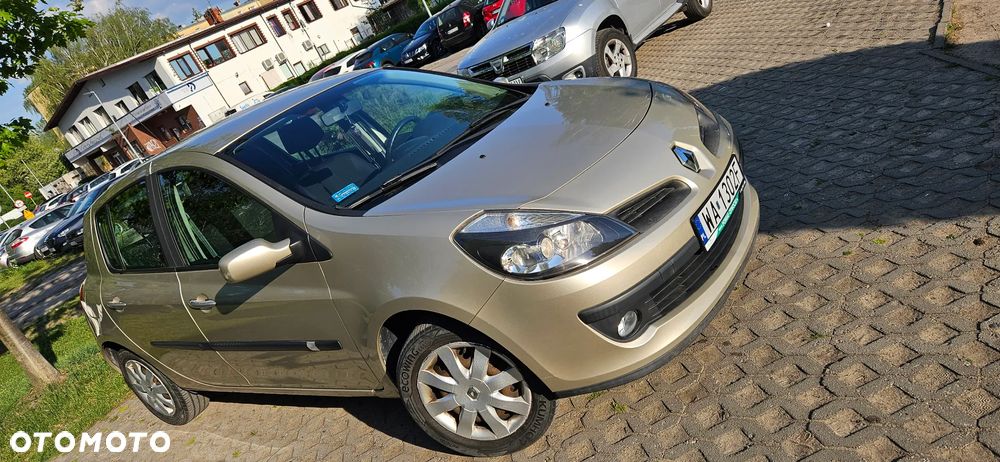 Renault Clio 1.6 16V Expression - 32