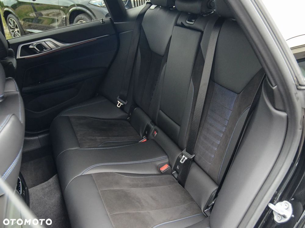 BMW Seria 4 M440i xDrive mHEV sport - 34