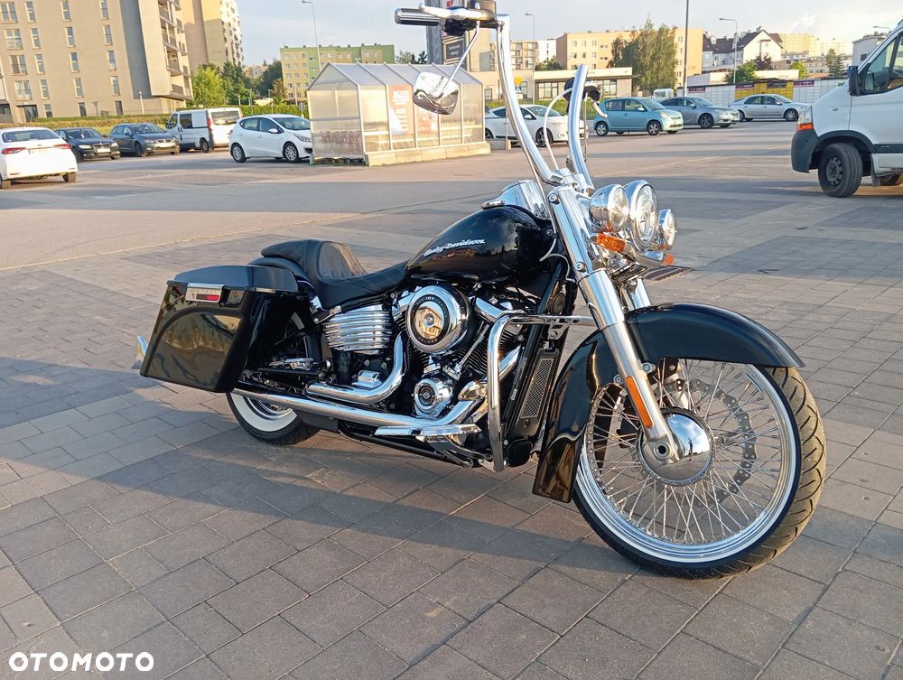 Harley-Davidson Softail Deluxe - 21