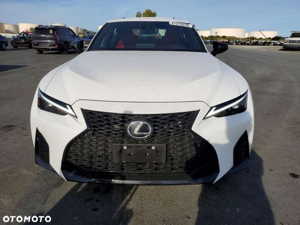 Lexus IS - 6
