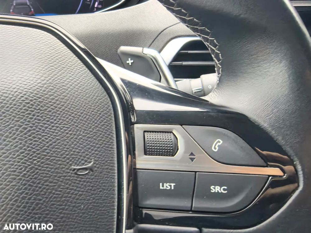 Peugeot 3008 BlueHDi 130 Stop & Start EAT8 Allure - 23