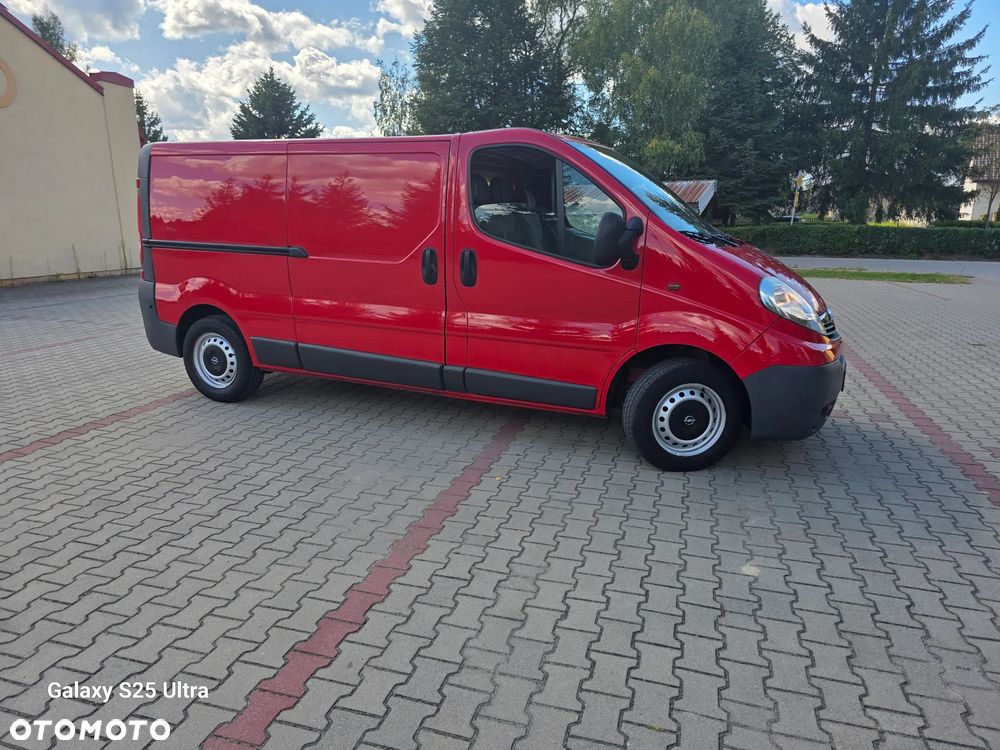 Opel Vivaro - 10