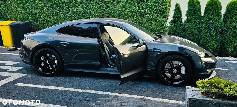 Porsche Taycan 4S - 4
