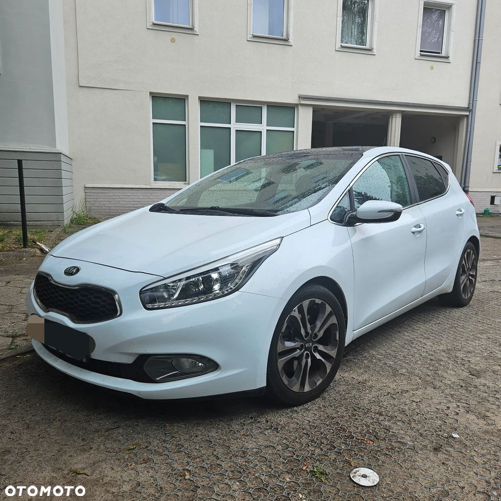 Kia Ceed 1.6 GDI L Business Line DCT - 28
