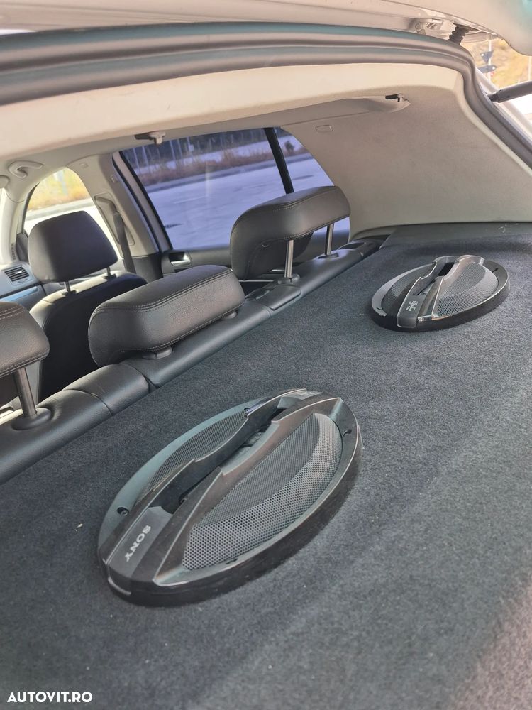 Volkswagen Golf 2.0 TDI DPF GT - 10