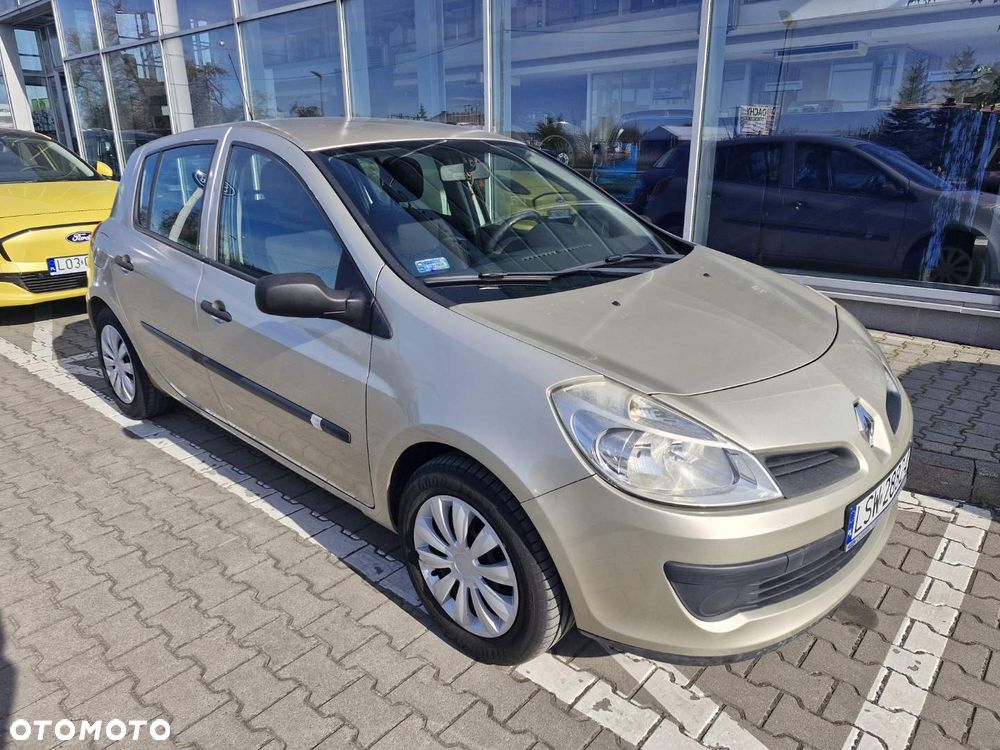 Renault Clio 1.2 16V Expression - 1
