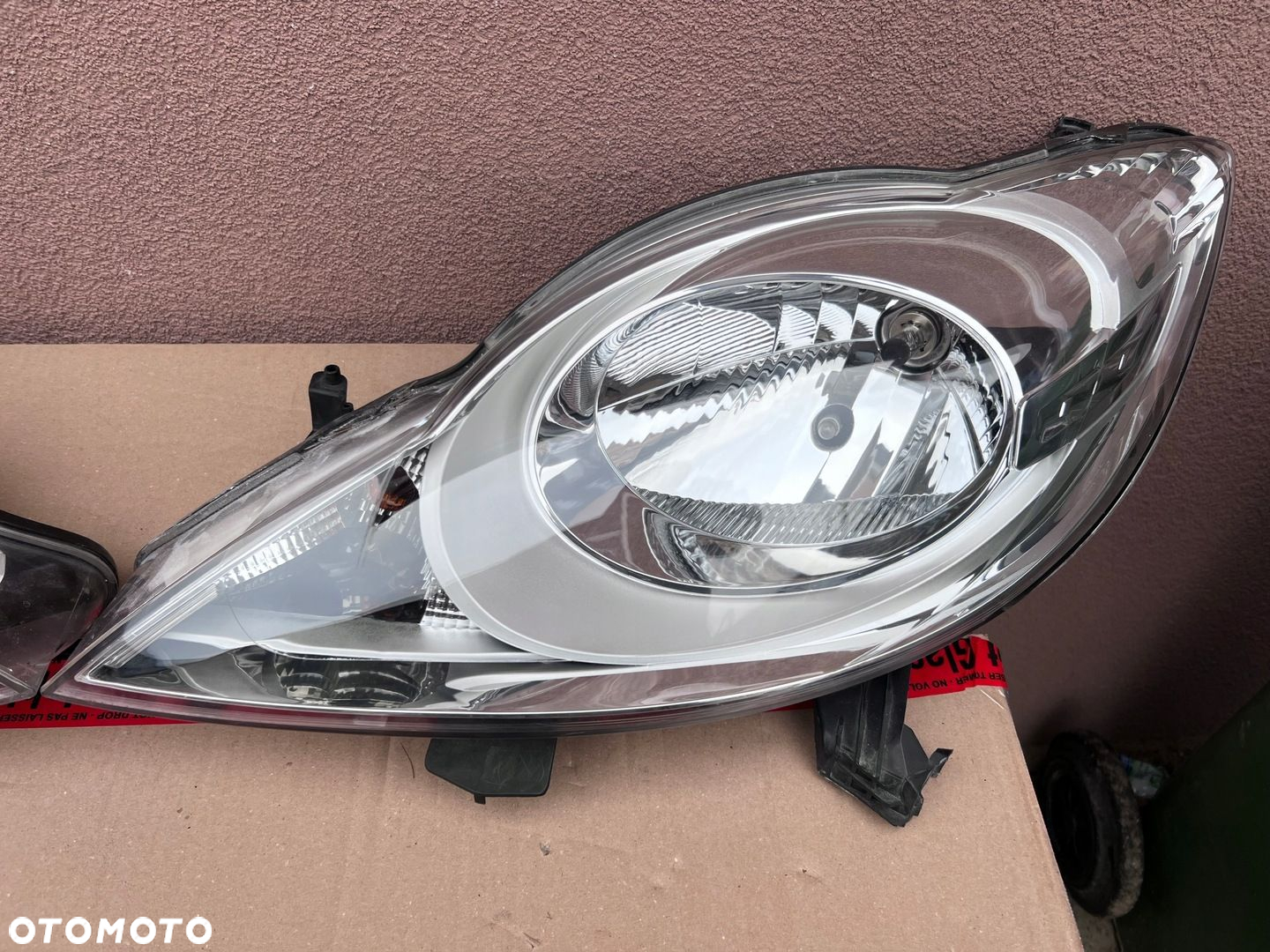 Lampa przednia PEUGEOT 107 LIFT KOMPLET EUROPA - 3